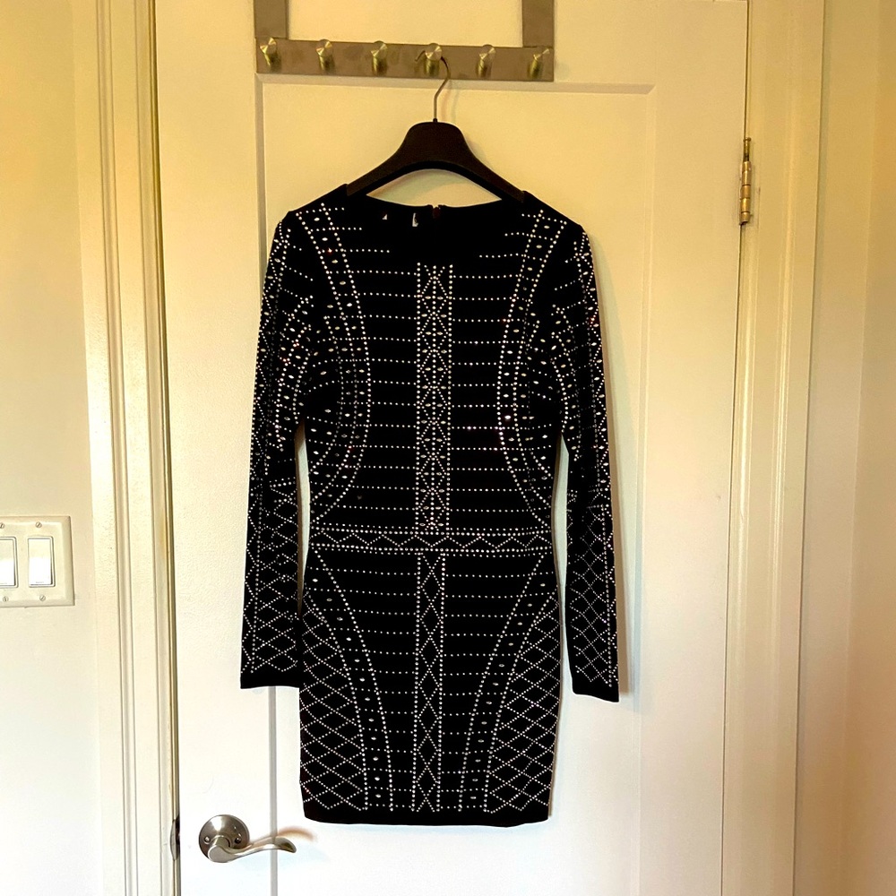 Demure but dazzling dress!